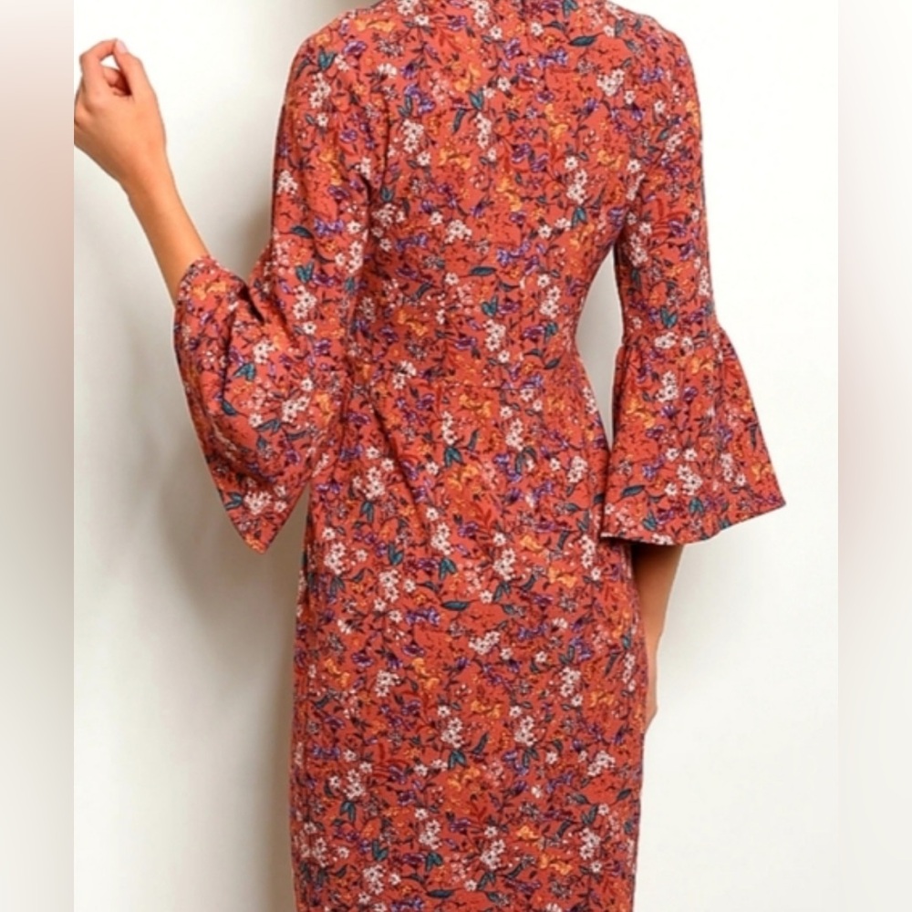 NEW Boutique Gilli Rust Floral Sheath Dress Bell‎ Sleeve V- Neck Mini Medium - Picture 2 of 12